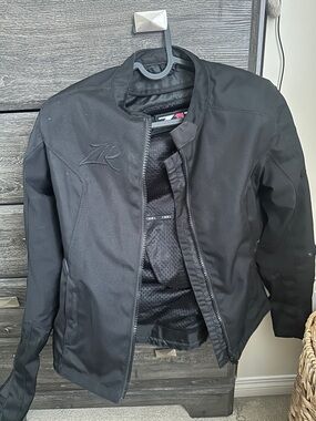 Zephyr Black Lightweight Women's Shirt Jacket